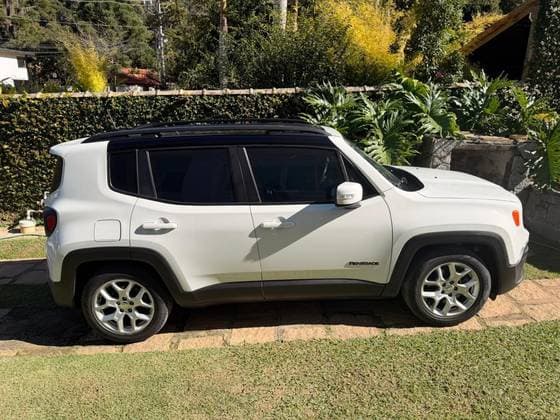 Carro 1.8 16V FLEX LONGITUDE 4P AUTOMÁTICO