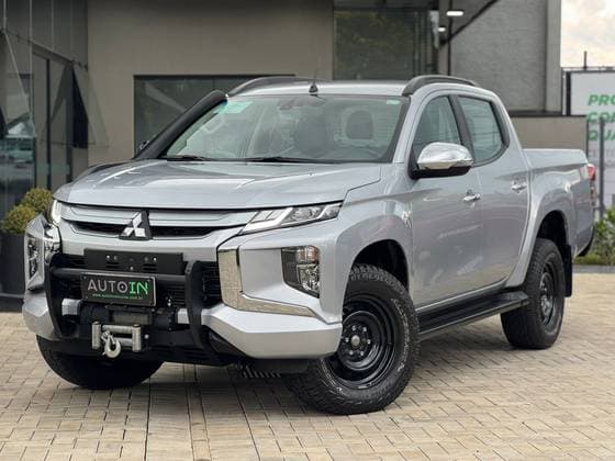 Carro 2.4 16V TURBO DIESEL SPORT HPE CD 4P 4X4 AUTOMÁTICO
