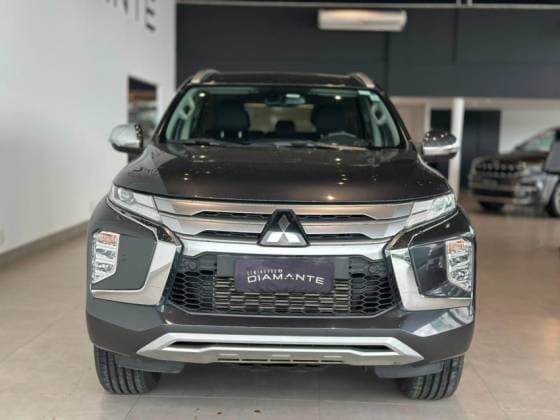 Carro 2.4 16V MIVEC TURBO DIESEL HPE AWD AUTOMÁTICO