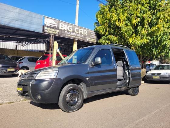 Carro 1.6 ESCAPADE 16V FLEX 4P MANUAL