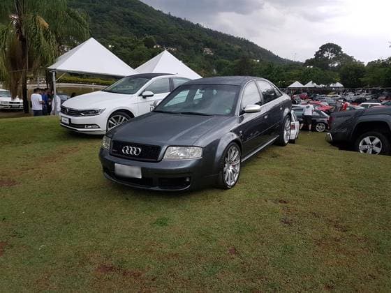 Carro 4.2 QUATTRO LIMOUSINE V8 40V BI-TURBO GASOLINA 4P TIPTRONIC