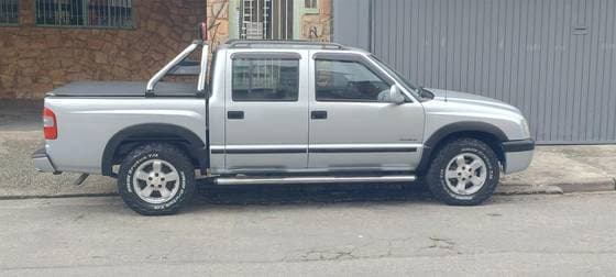 Carro 2.4 ADVANTAGE 4X2 CD 8V FLEX 4P MANUAL