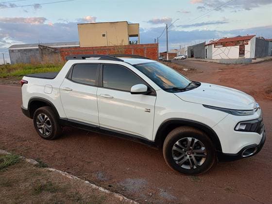 Carro 2.0 16V TURBO DIESEL FREEDOM 4WD AT9