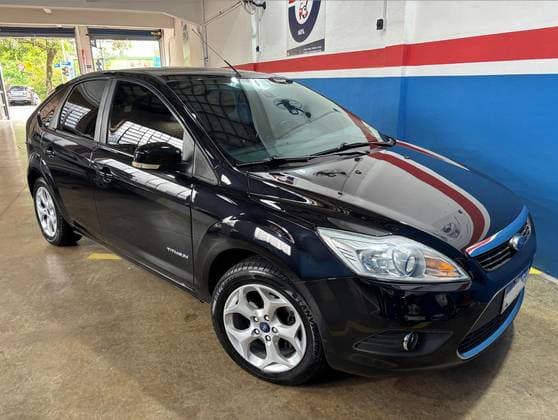 Carro 2.0 TITANIUM HATCH 16V FLEX 4P AUTOMÁTICO