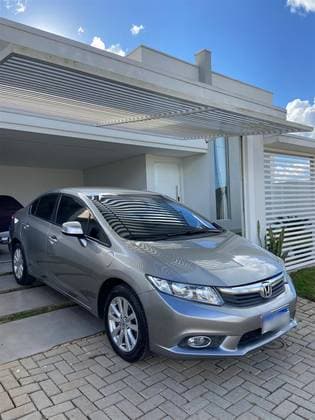 Carro 1.8 LXS 16V FLEX 4P AUTOMÁTICO