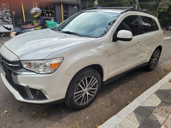 Carro 2.0 MIVEC FLEX GLS CVT