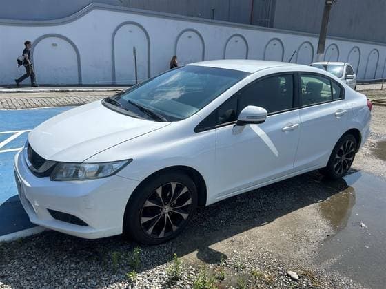 Carro 2.0 LXR 16V FLEX 4P AUTOMÁTICO