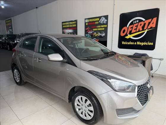 Carro 1.0 UNIQUE 12V FLEX 4P MANUAL