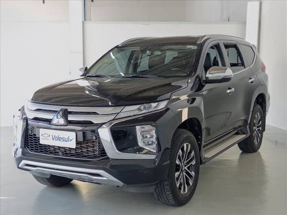 Carro 2.4 16V MIVEC TURBO DIESEL HPE AWD AUTOMÁTICO