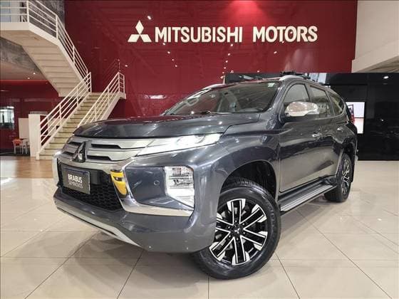 Carro 2.4 16V MIVEC TURBO DIESEL HPE AWD AUTOMÁTICO