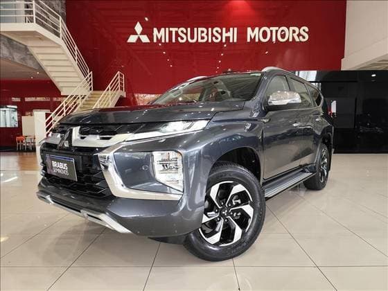Carro 2.4 16V MIVEC TURBO DIESEL HPE-S AWD AUTOMÁTICO