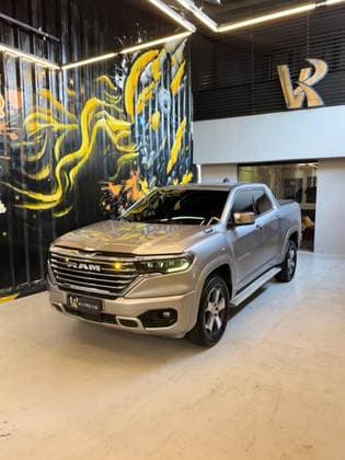 Carro 2.0 TURBO DIESEL LARAMIE 4X4 AUTOMÁTICO