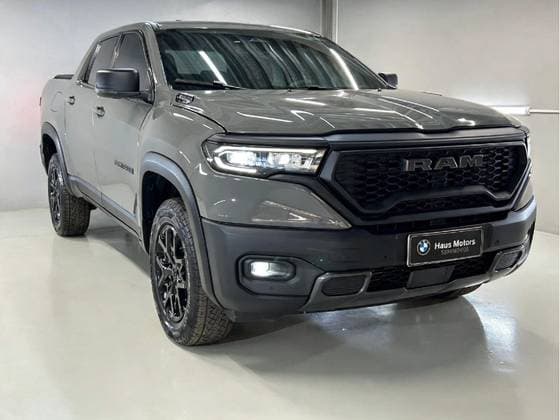 Carro 2.0 TURBO DIESEL REBEL 4X4 AUTOMÁTICO