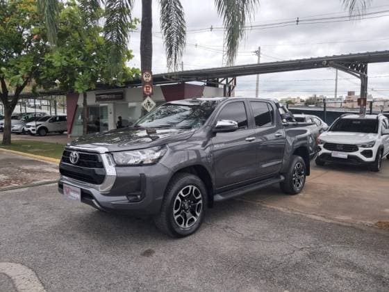 Carro 2.8 D-4D TURBO DIESEL CD SRV 4X4 AUTOMÁTICO