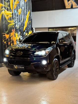 Carro 2.7 SRV 7 LUGARES 4X2 16V FLEX 4P AUTOMÁTICO