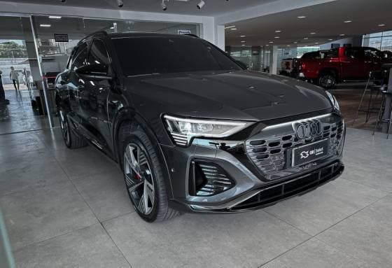 Carro 55 ELÉTRICO PERFORMANCE BLACK QUATTRO