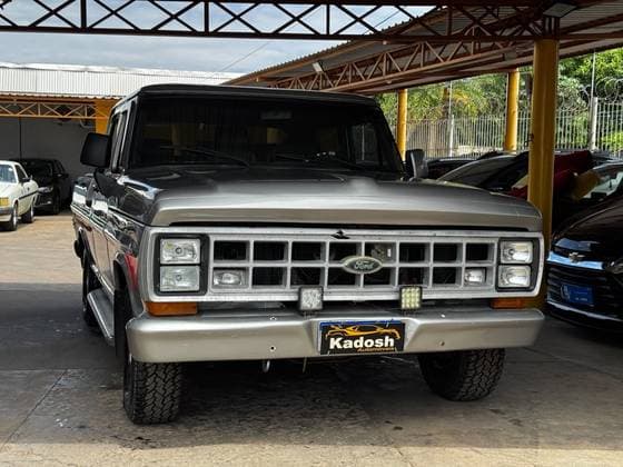 Carro 3.9 ENGERAUTO CD 8V DIESEL 4P MANUAL