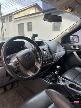 Carro 3.2 XLT 4X4 CD 20V DIESEL 4P MANUAL