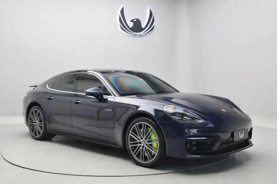 Carro 2.9 V6 E-HYBRID 4S PDK