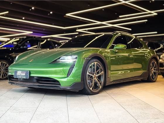 Carro 4 CROSS TURISMO ELÉTRICO