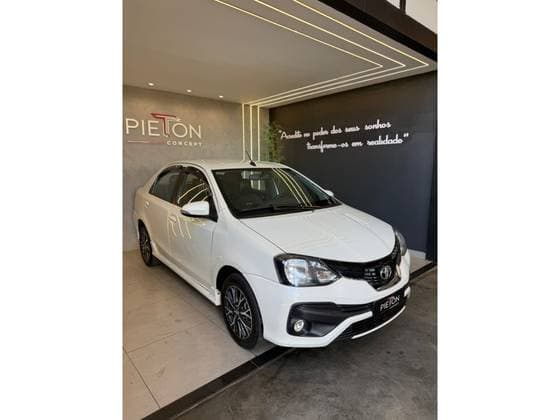 Carro 1.5 PLATINUM SEDAN 16V FLEX 4P AUTOMÁTICO
