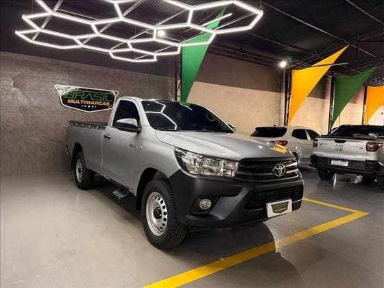Carro 2.8 D-4D TURBO DIESEL CS 4X4 AUTOMÁTICO