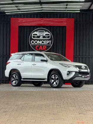 Carro 2.8 SRX DIAMOND 4X4 7 LUGARES 16V TURBO INTERCOOLER DIESEL 4P AUTOMÁTICO