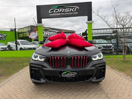Carro 3.0 TWINPOWER GASOLINA XDRIVE40I BLACK VERMILION AUTOMÁTICO
