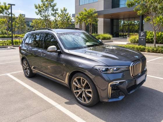 Carro 4.4 V8 GASOLINA M50i STEPTRONIC