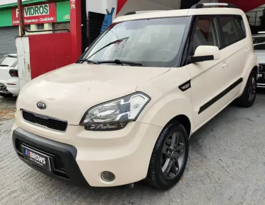 Carro 1.6 U.104 16V GASOLINA 4P MANUAL