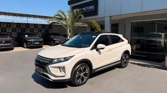 Carro 1.5 MIVEC TURBO GASOLINA HPE-S CVT
