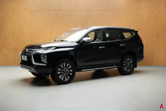 Carro 2.4 16V MIVEC TURBO DIESEL HPE AWD AUTOMÁTICO
