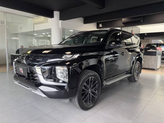 Carro 2.4 16V MIVEC TURBO DIESEL LEGEND AWD AUTOMÁTICO