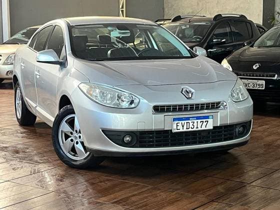 Carro 2.0 DYNAMIQUE 16V FLEX 4P AUTOMÁTICO