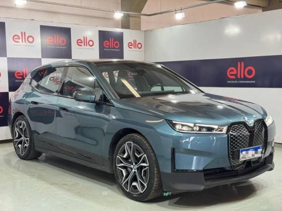 Carro ELÉTRICO XDRIVE40