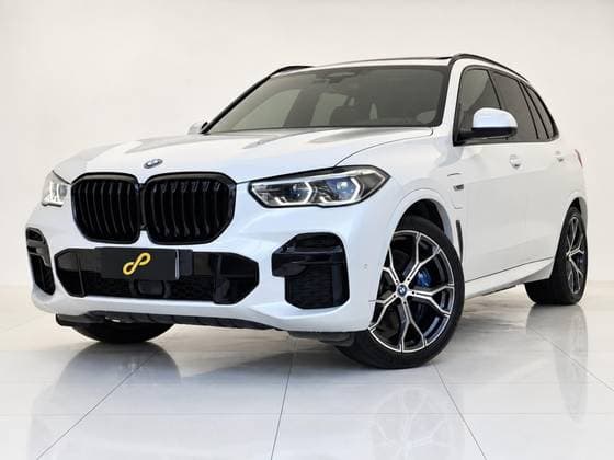 Carro 3.0 I6 TURBO HÍBRIDO XDRIVE45E M SPORT AUTOMÁTICO