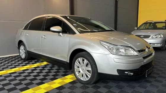 Carro 2.0 GLX PALLAS 16V FLEX 4P AUTOMÁTICO