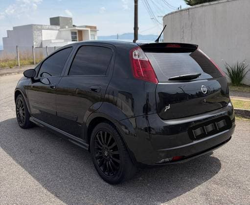 Carro 1.8 SPORTING 8V FLEX 4P MANUAL