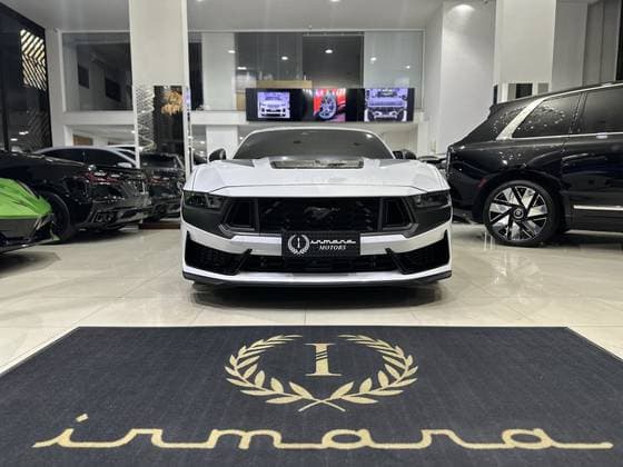 Carro 5.0 V8 GASOLINA DARK HORSE SELECTSHIFT