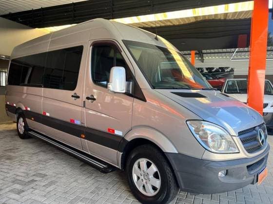 Carro 2.2 CDI DIESEL VAN 415 TA LONGO 10L MANUAL