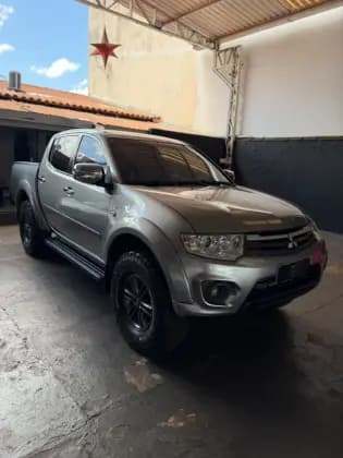 Carro 3.2 HPE 4X4 CD 16V TURBO INTERCOOLER DIESEL 4P AUTOMÁTICO