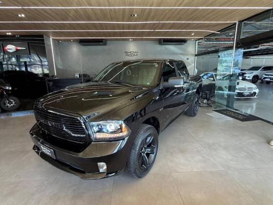 Carro 5.7 V8 GASOLINA LARAMIE NIGHT EDITION CD 4X4 AUTOMÁTICO
