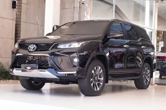 Carro 2.8 D-4D TURBO DIESEL DIAMOND 7L 4X4 AUTOMÁTICO