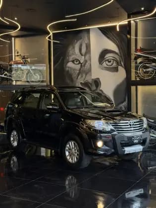 Carro 3.0 SRV 4X4 7 LUGARES 16V TURBO INTERCOOLER DIESEL 4P AUTOMÁTICO