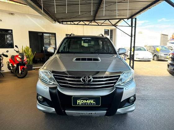 Carro 3.0 SRV 4X4 16V TURBO INTERCOOLER DIESEL 4P AUTOMÁTICO