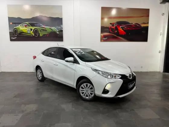 Carro 1.5 16V FLEX SEDAN XL LIVE MULTIDRIVE