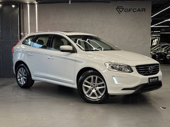 Carro 2.0 T5 MOMENTUM GASOLINA 4P AUTOMÁTICO