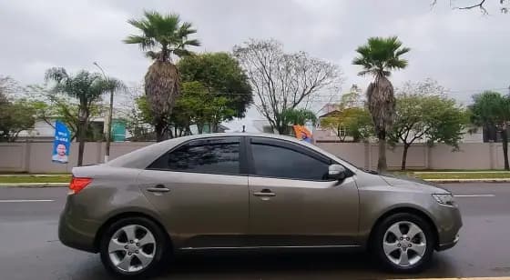 Carro 1.6 E.222 SEDAN 16V GASOLINA 4P MANUAL