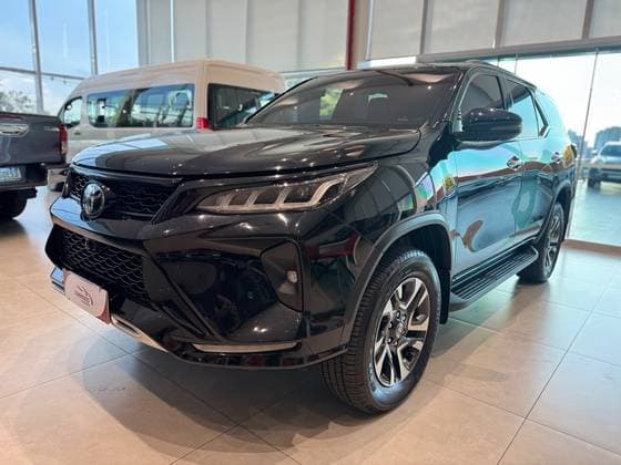 Carro 2.8 D-4D TURBO DIESEL DIAMOND 7L 4X4 AUTOMÁTICO