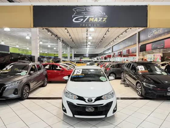 Carro 1.5 16V FLEX SEDAN XL MULTIDRIVE